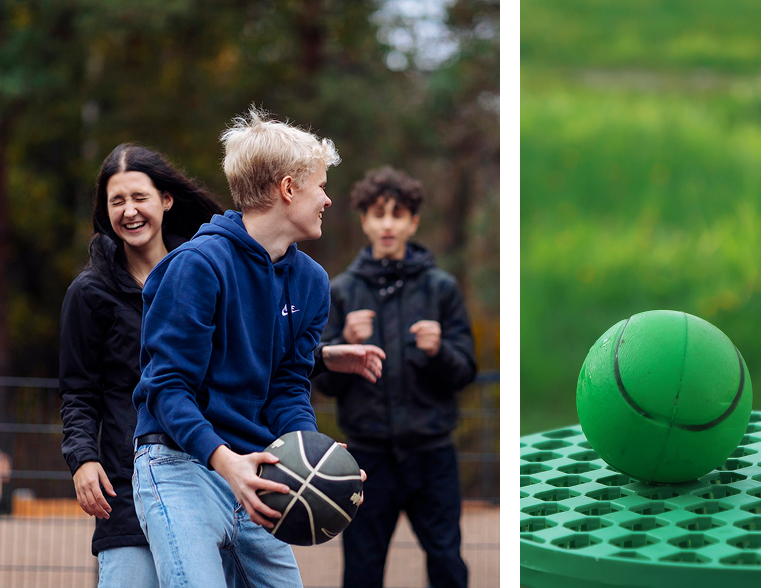 Nuoret pelaa koripalloa, vihreä maila ja pallo