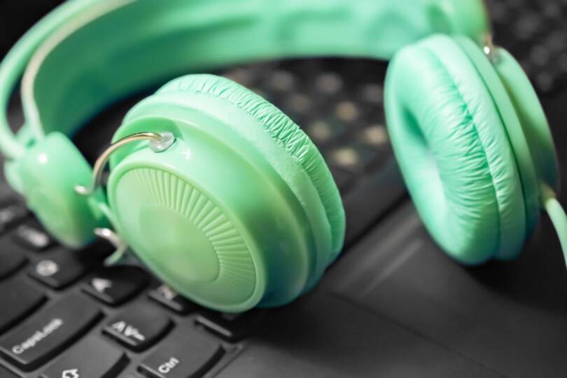 Vihreät kuulokkeet